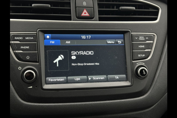 Hyundai i20 1.0 T-GDI i-Motion | Apple Carplay/Android Auto, Camera, Airco, Cruise Control | Dealeronderhouden| 1e Eigenaar NAP |