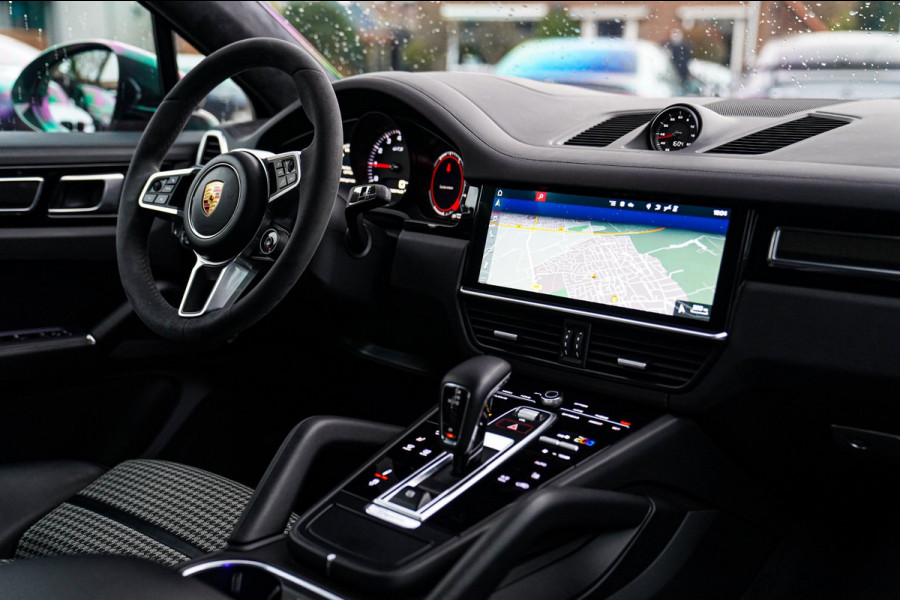 Porsche Cayenne Coupé 4.0 GTS | Carbon | 360 Camera | Head Up Display | Lightweight | Sport Chrono