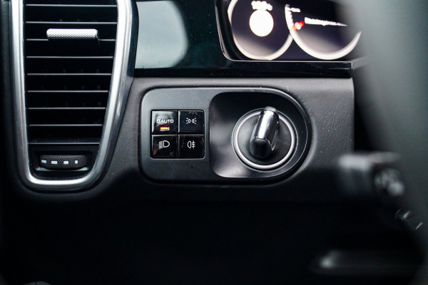 Porsche Cayenne Coupé 4.0 GTS | Carbon | 360 Camera | Head Up Display | Lightweight | Sport Chrono