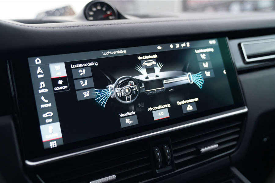 Porsche Cayenne Coupé 4.0 GTS | Carbon | 360 Camera | Head Up Display | Lightweight | Sport Chrono