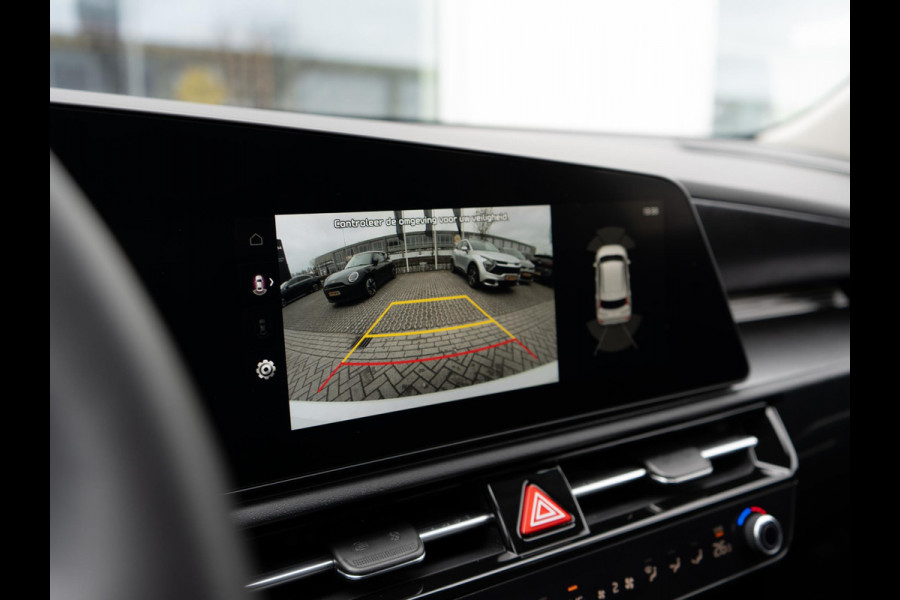 Kia Niro 1.6 GDi Hybrid ExecutiveLine | Schuifdak | Stoel en stuurverwarming |