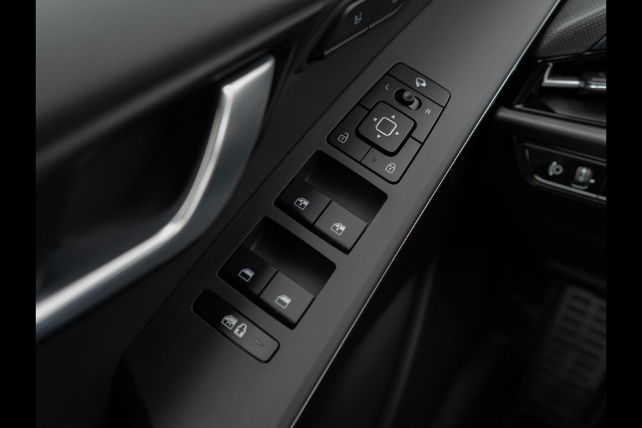 Kia Niro 1.6 GDi Hybrid ExecutiveLine | Schuifdak | Stoel en stuurverwarming |