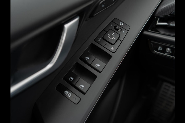 Kia Niro 1.6 GDi Hybrid ExecutiveLine | Schuifdak | Stoel en stuurverwarming |