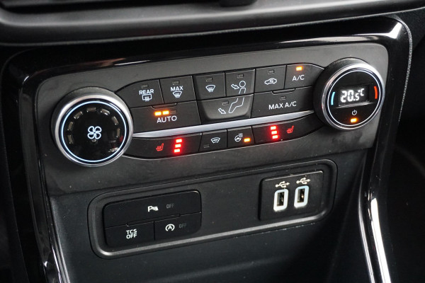 Ford EcoSport 1.0 EcoBoost Titanium + XENON / B&O / CAMERA / KEYLESS