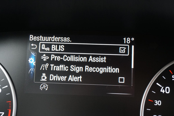 Ford EcoSport 1.0 EcoBoost Titanium + XENON / B&O / CAMERA / KEYLESS