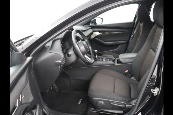 Mazda 3 2.0 e-SkyActiv-X M Hybrid 180 Comfort Bose | Head-Up | Stoelverwarming | Carplay | Camera | Keyless | Dodehoek detectie | Adaptive cruise | Stuurverwarming | Navigatie | Full LED