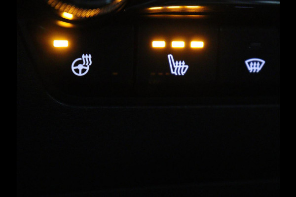 Mazda 3 2.0 e-SkyActiv-X M Hybrid 180 Comfort Bose | Head-Up | Stoelverwarming | Carplay | Camera | Keyless | Dodehoek detectie | Adaptive cruise | Stuurverwarming | Navigatie | Full LED