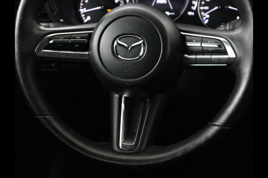 Mazda 3 2.0 e-SkyActiv-X M Hybrid 180 Comfort Bose | Head-Up | Stoelverwarming | Carplay | Camera | Keyless | Dodehoek detectie | Adaptive cruise | Stuurverwarming | Navigatie | Full LED