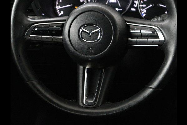 Mazda 3 2.0 e-SkyActiv-X M Hybrid 180 Comfort Bose | Head-Up | Stoelverwarming | Carplay | Camera | Keyless | Dodehoek detectie | Adaptive cruise | Stuurverwarming | Navigatie | Full LED