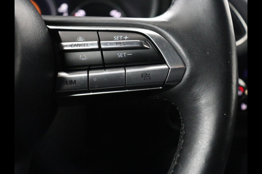 Mazda 3 2.0 e-SkyActiv-X M Hybrid 180 Comfort Bose | Head-Up | Stoelverwarming | Carplay | Camera | Keyless | Dodehoek detectie | Adaptive cruise | Stuurverwarming | Navigatie | Full LED