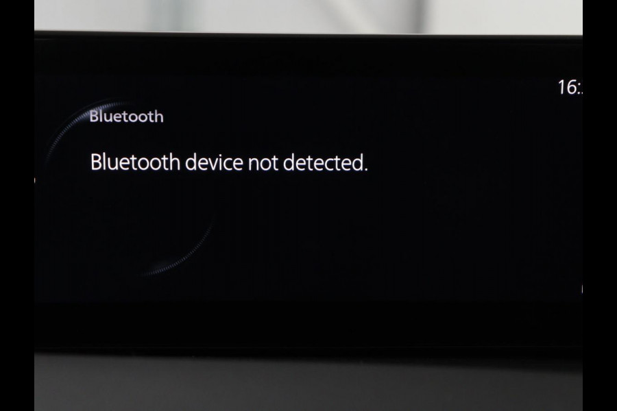 Mazda 3 2.0 e-SkyActiv-X M Hybrid 180 Comfort Bose | Head-Up | Stoelverwarming | Carplay | Camera | Keyless | Dodehoek detectie | Adaptive cruise | Stuurverwarming | Navigatie | Full LED