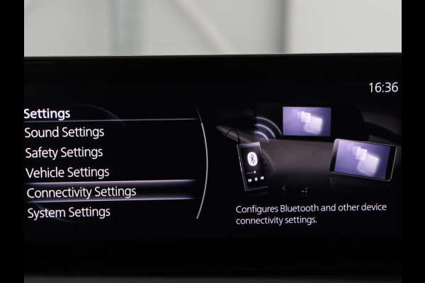 Mazda 3 2.0 e-SkyActiv-X M Hybrid 180 Comfort Bose | Head-Up | Stoelverwarming | Carplay | Camera | Keyless | Dodehoek detectie | Adaptive cruise | Stuurverwarming | Navigatie | Full LED