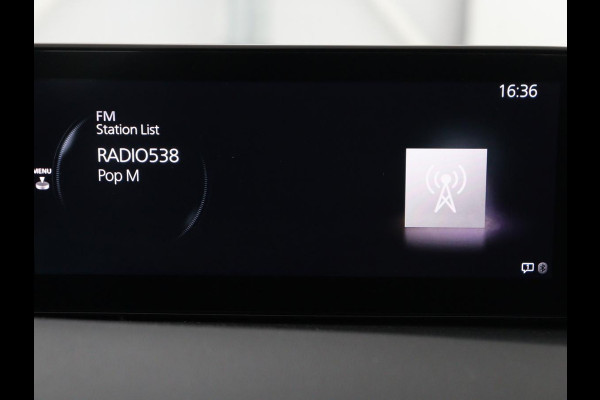 Mazda 3 2.0 e-SkyActiv-X M Hybrid 180 Comfort Bose | Head-Up | Stoelverwarming | Carplay | Camera | Keyless | Dodehoek detectie | Adaptive cruise | Stuurverwarming | Navigatie | Full LED