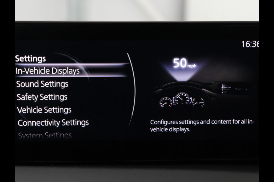 Mazda 3 2.0 e-SkyActiv-X M Hybrid 180 Comfort Bose | Head-Up | Stoelverwarming | Carplay | Camera | Keyless | Dodehoek detectie | Adaptive cruise | Stuurverwarming | Navigatie | Full LED