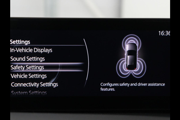 Mazda 3 2.0 e-SkyActiv-X M Hybrid 180 Comfort Bose | Head-Up | Stoelverwarming | Carplay | Camera | Keyless | Dodehoek detectie | Adaptive cruise | Stuurverwarming | Navigatie | Full LED