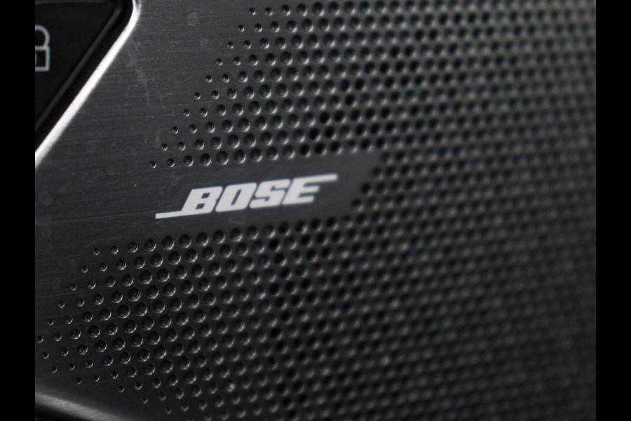 Mazda 3 2.0 e-SkyActiv-X M Hybrid 180 Comfort Bose | Head-Up | Stoelverwarming | Carplay | Camera | Keyless | Dodehoek detectie | Adaptive cruise | Stuurverwarming | Navigatie | Full LED