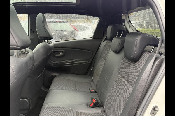 Toyota Yaris 1.5 Hybrid Executive | Stoel verwarming | Panoramadak | Navigatie |