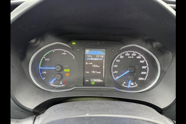Toyota Yaris 1.5 Hybrid Executive | Stoel verwarming | Panoramadak | Navigatie |