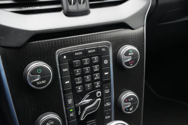 Volvo V40 2.0 T4 Business Sport R Design Stoelverw. Leer/Alcantara Digitale Teller Cruise PDC