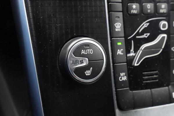 Volvo V40 2.0 T4 Business Sport R Design Stoelverw. Leer/Alcantara Digitale Teller Cruise PDC