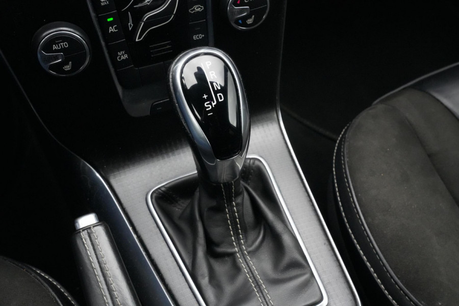 Volvo V40 2.0 T4 Business Sport R Design Stoelverw. Leer/Alcantara Digitale Teller Cruise PDC