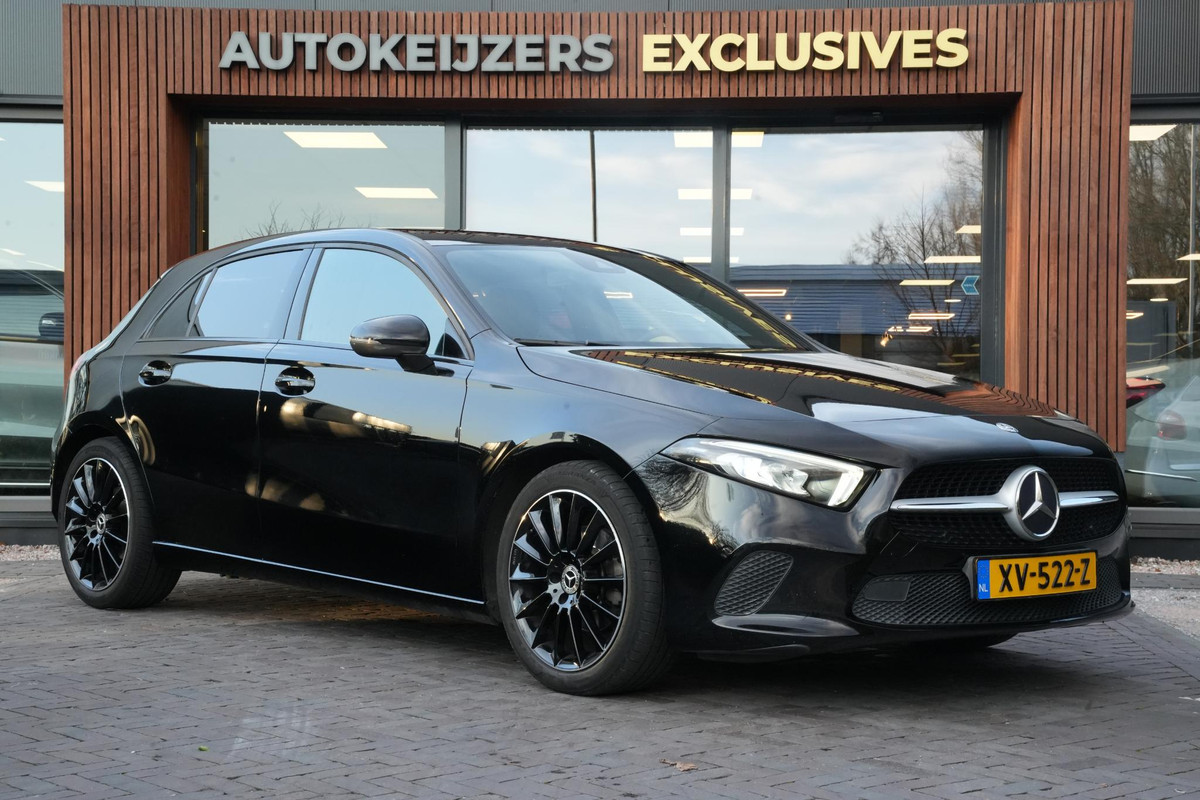 Mercedes-Benz A-Klasse 160 Ambient LED Leer/Stof Camera