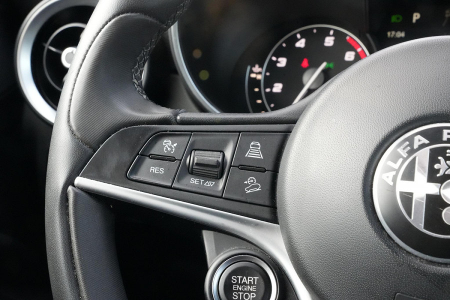 Alfa Romeo Stelvio 2.0 T AWD Super Keyless Leer Memory Stuurverw. DAB+ Camera