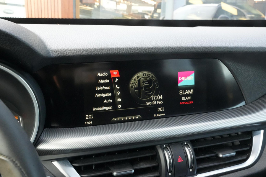 Alfa Romeo Stelvio 2.0 T AWD Super Keyless Leer Memory Stuurverw. DAB+ Camera