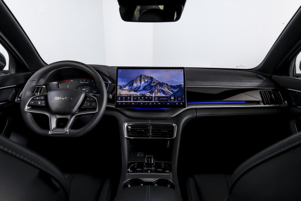 BYD SEAL U 1.5 DM-i FWD Boost | Plug-In | S/K-Panodak | 360 Camera | App connect | Adapt. Cruise | Elek. Klep | Infinity audio | 19" | 3781