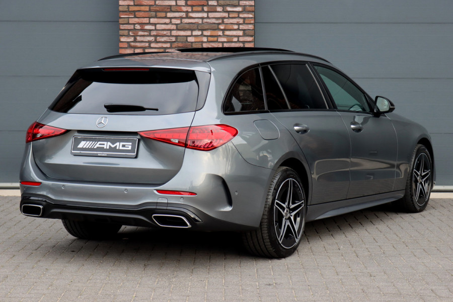 Mercedes-Benz C-Klasse Estate 300 e AMG Line Premium+ | Distronic+ | Panoramadak | Trekhaak | Memory | HUD | Digital Light | Verwarmd Stuurwiel | Advanced Sound System | Keyless Go | Surround Camera |