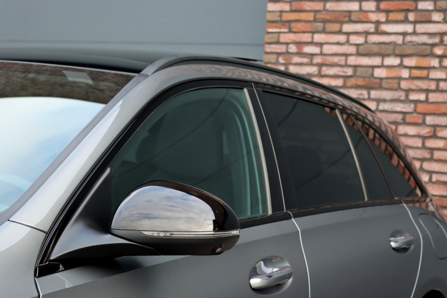 Mercedes-Benz C-Klasse Estate 300 e AMG Line Premium+ | Distronic+ | Panoramadak | Trekhaak | Memory | HUD | Digital Light | Verwarmd Stuurwiel | Advanced Sound System | Keyless Go | Surround Camera |