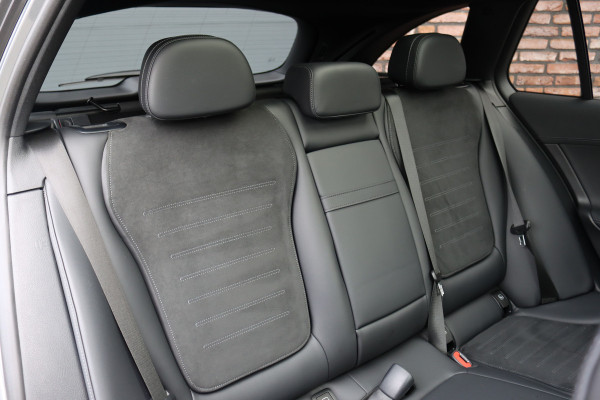 Mercedes-Benz C-Klasse Estate 300 e AMG Line Premium+ | Distronic+ | Panoramadak | Trekhaak | Memory | HUD | Digital Light | Verwarmd Stuurwiel | Advanced Sound System | Keyless Go | Surround Camera |
