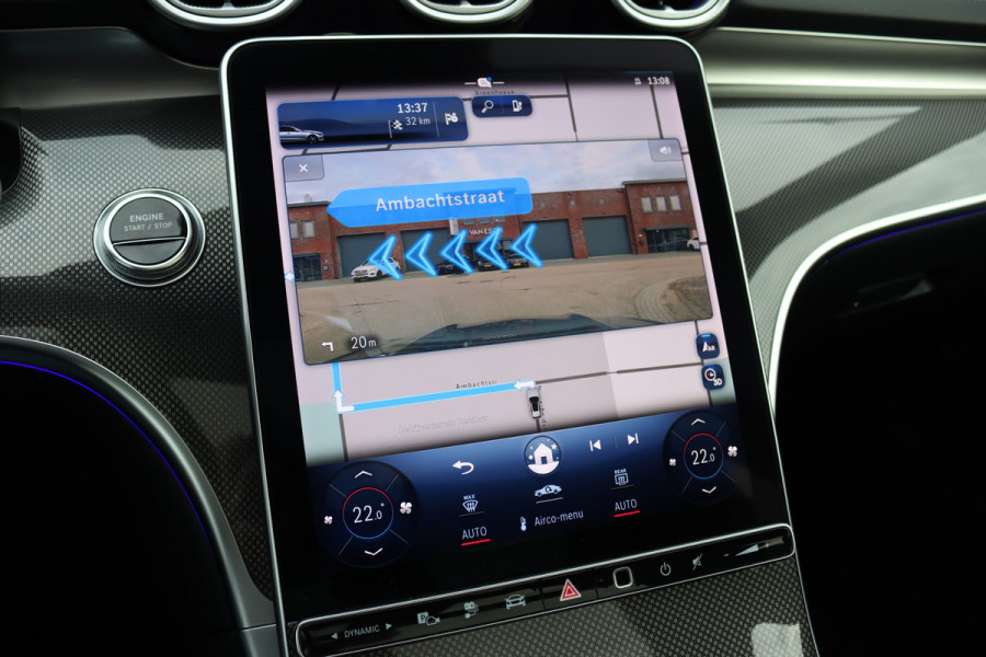 Mercedes-Benz C-Klasse Estate 300 e AMG Line Premium+ | Distronic+ | Panoramadak | Trekhaak | Memory | HUD | Digital Light | Verwarmd Stuurwiel | Advanced Sound System | Keyless Go | Surround Camera |