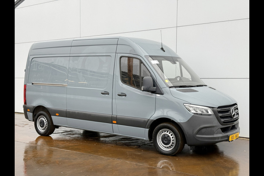 Mercedes-Benz Sprinter 215 1.9 CDI L2H2 LED MBUX Climate Control Cruise Control Camera Carplay Lucht geveerde stoel