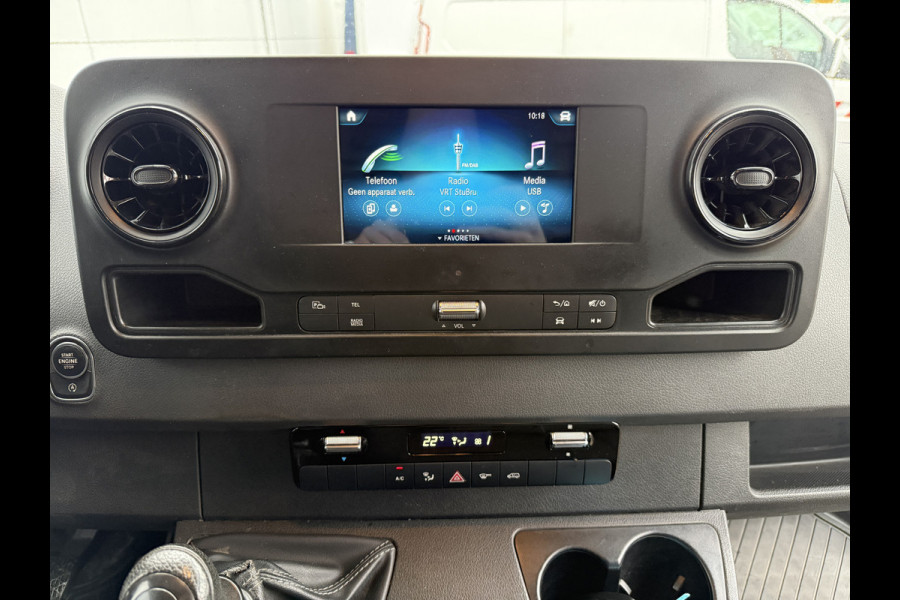 Mercedes-Benz Sprinter 215 1.9 CDI L2H2 LED MBUX Climate Control Cruise Control Camera Carplay Lucht geveerde stoel