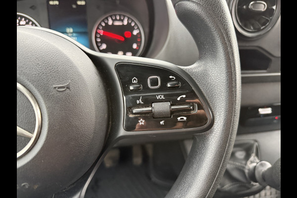 Mercedes-Benz Sprinter 215 1.9 CDI L2H2 LED MBUX Climate Control Cruise Control Camera Carplay Lucht geveerde stoel