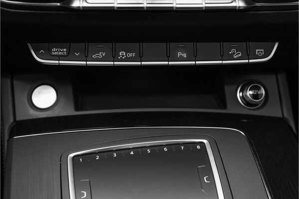 Audi Q5 50 TFSI e Quattro S Edition Pano Luchtvering Camera Trekhaak 22"