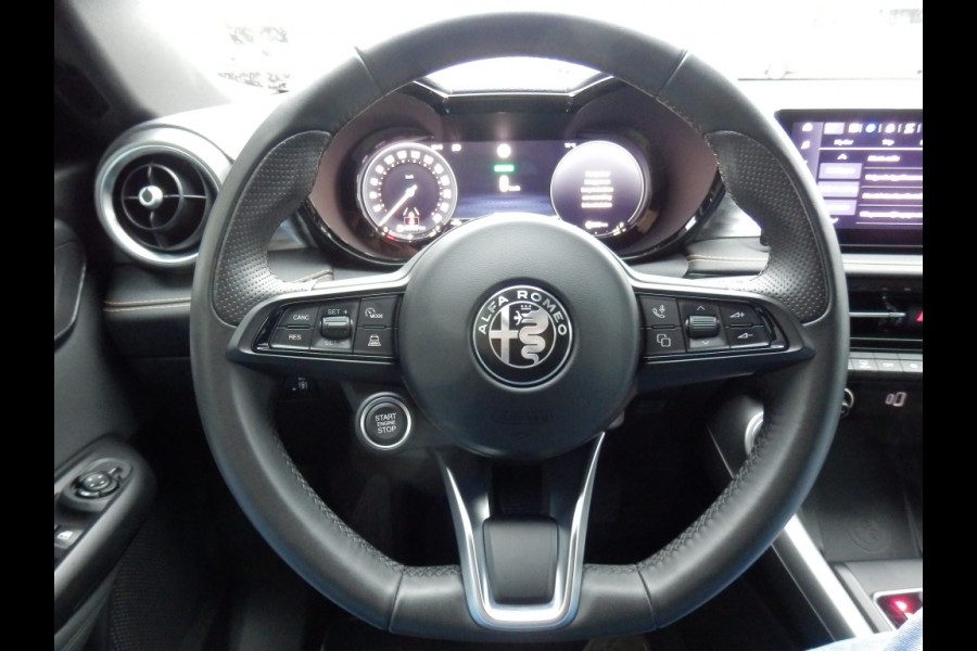 Alfa Romeo Tonale 1.3T PHEV Ti 280 pk. I Hybride I Camera I Adapt. cruise contr. I