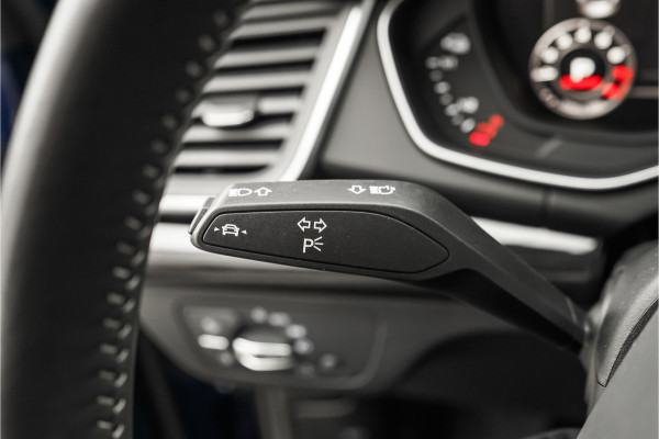 Audi Q5 50 TFSI e Quattro S Edition Pano Luchtvering Camera Trekhaak 22"