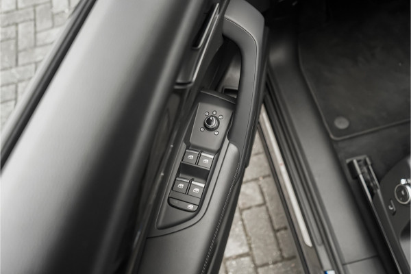 Audi Q5 50 TFSI e Quattro S Edition Pano Luchtvering Camera Trekhaak 22"