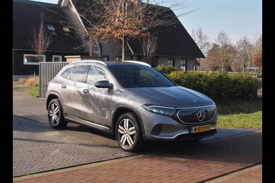 Mercedes-Benz EQA 250 Business Solution Luxury 67 kWh | SOH 98% | Camera | Sfeerverlichting | NL-Auto |