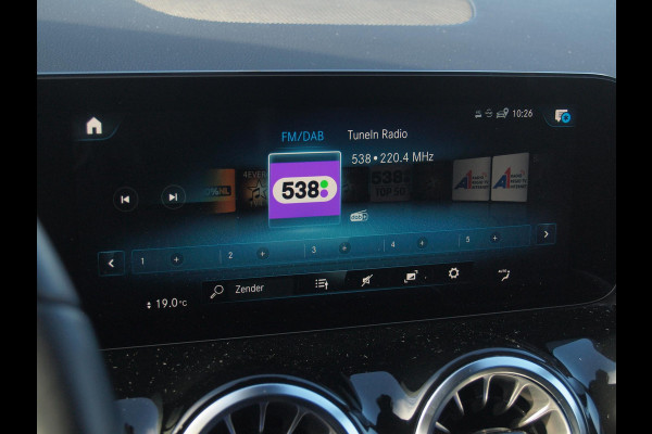 Mercedes-Benz EQA 250 Business Solution Luxury 67 kWh | SOH 98% | Camera | Sfeerverlichting | NL-Auto |