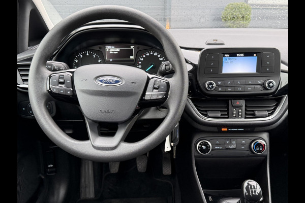 Ford Fiesta 1.1 Trend Dealer Onderhouden,Trekhaak,Airco,Cruise,N.A.P,Zeer Zuinig,Nieuwe Apk bij Aflevering