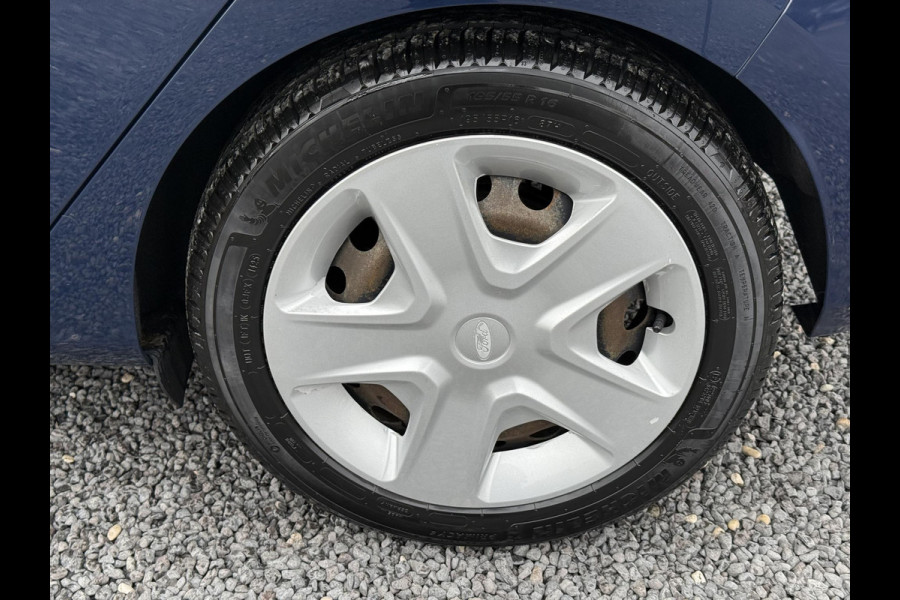 Ford Fiesta 1.1 Trend Dealer Onderhouden,Trekhaak,Airco,Cruise,N.A.P,Zeer Zuinig,Nieuwe Apk bij Aflevering