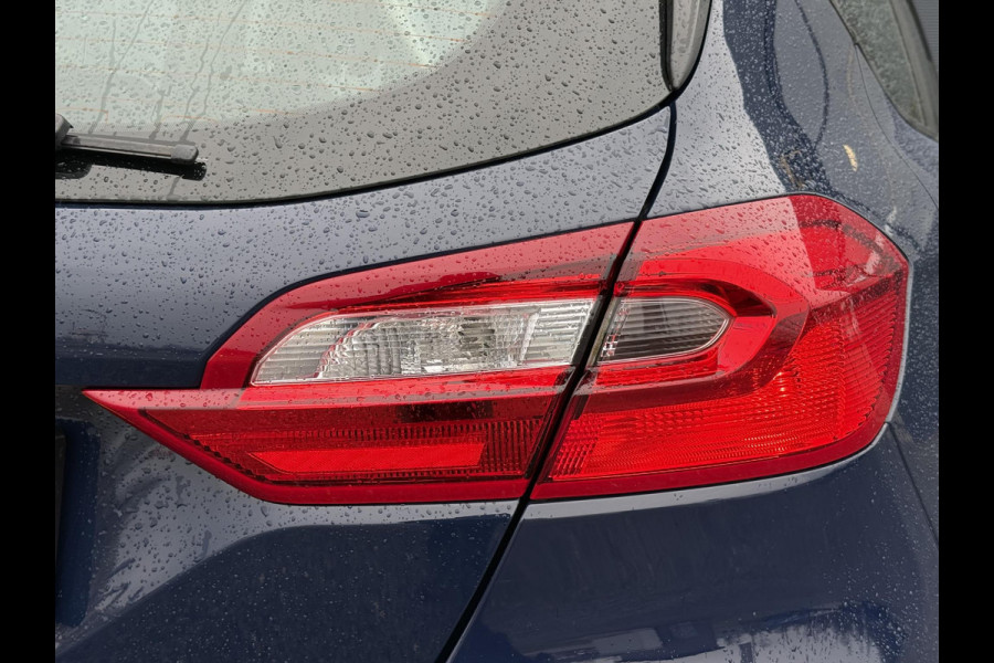 Ford Fiesta 1.1 Trend Dealer Onderhouden,Trekhaak,Airco,Cruise,N.A.P,Zeer Zuinig,Nieuwe Apk bij Aflevering