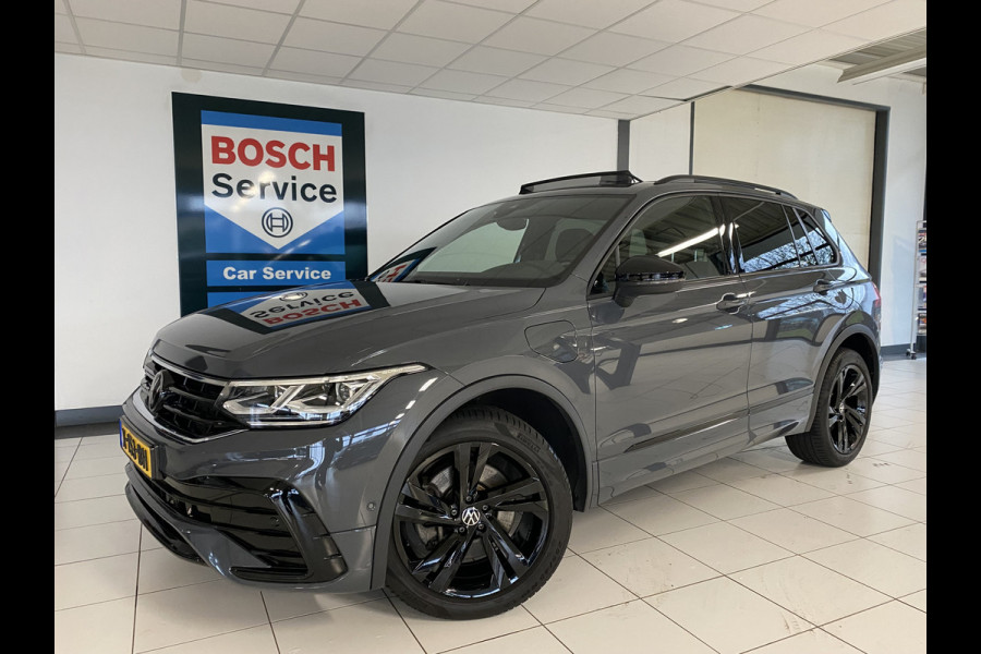 Volkswagen Tiguan 1.4 TSI eHybrid R-Line Business+Black style Panoramadak / Trekhaak /Carplay/ Leer