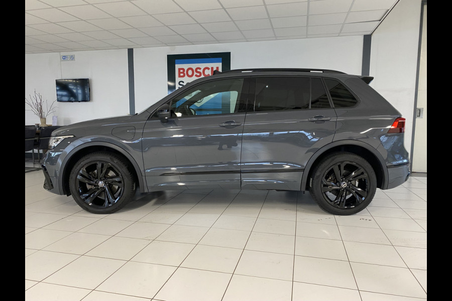 Volkswagen Tiguan 1.4 TSI eHybrid R-Line Business+Black style Panoramadak / Trekhaak /Carplay/ Leer