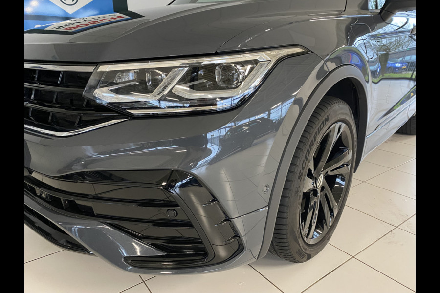 Volkswagen Tiguan 1.4 TSI eHybrid R-Line Business+Black style Panoramadak / Trekhaak /Carplay/ Leer
