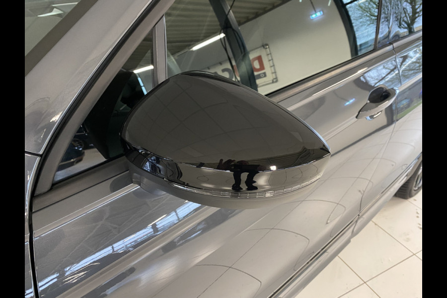 Volkswagen Tiguan 1.4 TSI eHybrid R-Line Business+Black style Panoramadak / Trekhaak /Carplay/ Leer