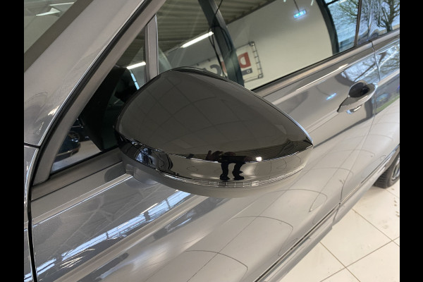 Volkswagen Tiguan 1.4 TSI eHybrid R-Line Business+Black style Panoramadak / Trekhaak /Carplay/ Leer